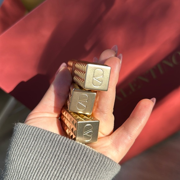 BRAND NEW BUNDLE OF 3 Valentino Beauty Spike Valentino Buttery Matte Lipsticks - Picture 4 of 5